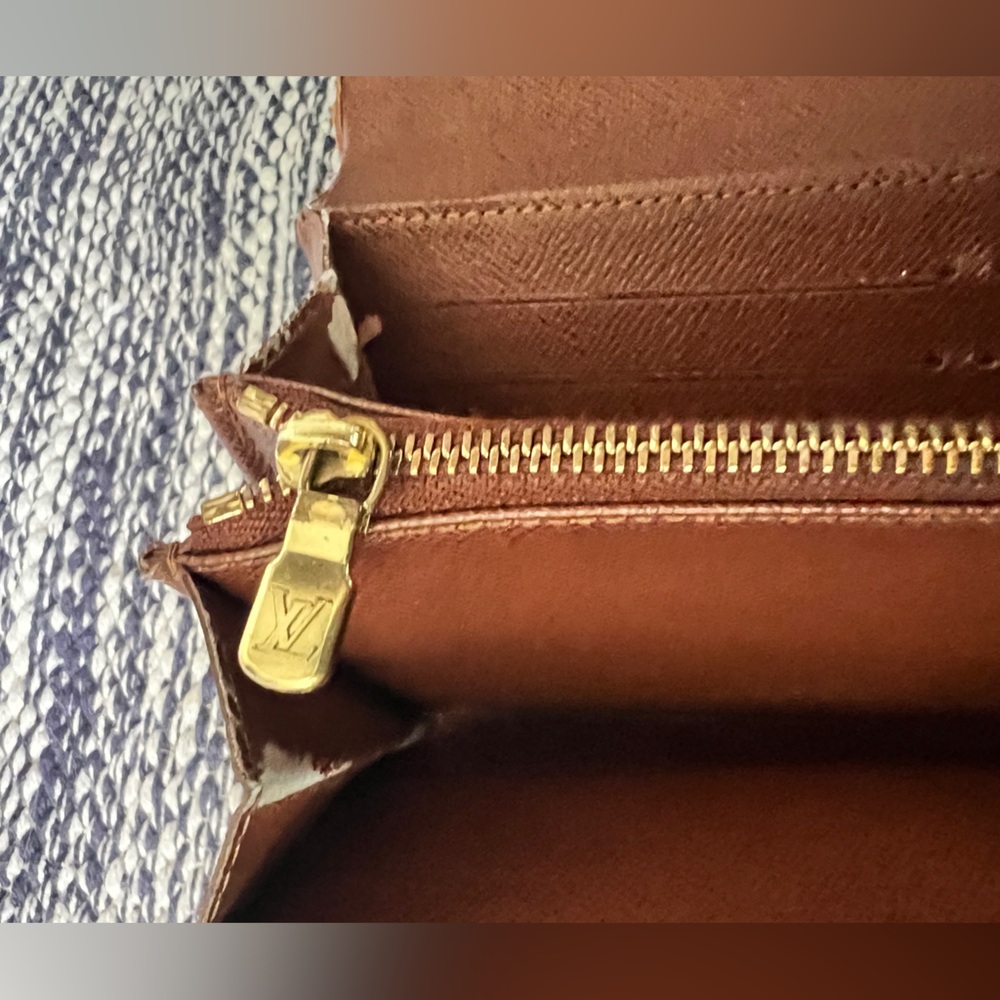 Louis Vuitton Brown Monogram Continental Wallet - Picture 10 of 13